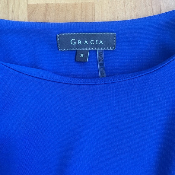 Gracia Blue Blouse Top with Synched Waist Size Small - Picture 2 of 9